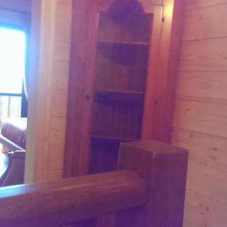 펜션 Piemartincove